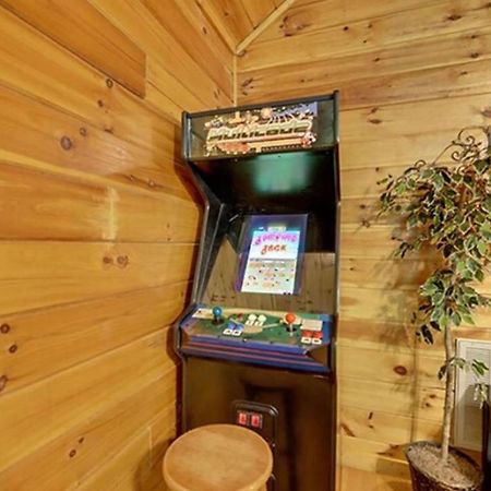 Creekside Paradise Found! One-Bedroom Mountain Cabin in Pigeon Forge Sevierville Buitenkant foto